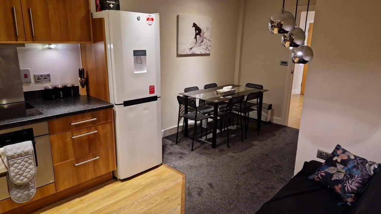 Birmingham Amethyst, 3 Bedroom Apartment Eksteriør billede